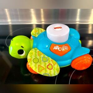 Fisher Price Linkimals Sit to Crawl Sea Turtle Light up Musical Crawling Toy